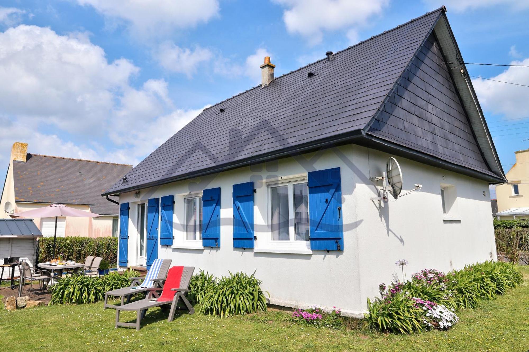 Souvenir Du Guil: Seaside Cottage with Garden in Guilvinec Exterior photo